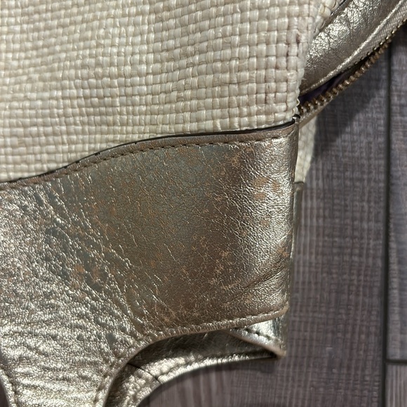 Coach Ivory Straw Embossed Embroidery Butterfly Gold Leather Trim Shoulder Bag - Picture 16 of 17
